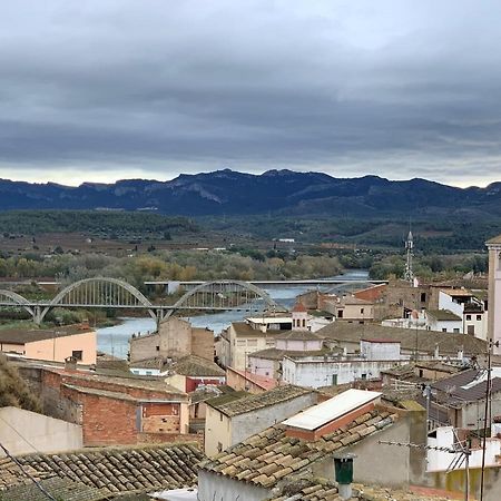 Apartaments Impro Mora d'Ebre Dış mekan fotoğraf